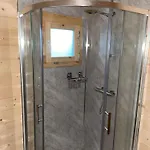 Executive Pod And Jacuzzi Watch House Village