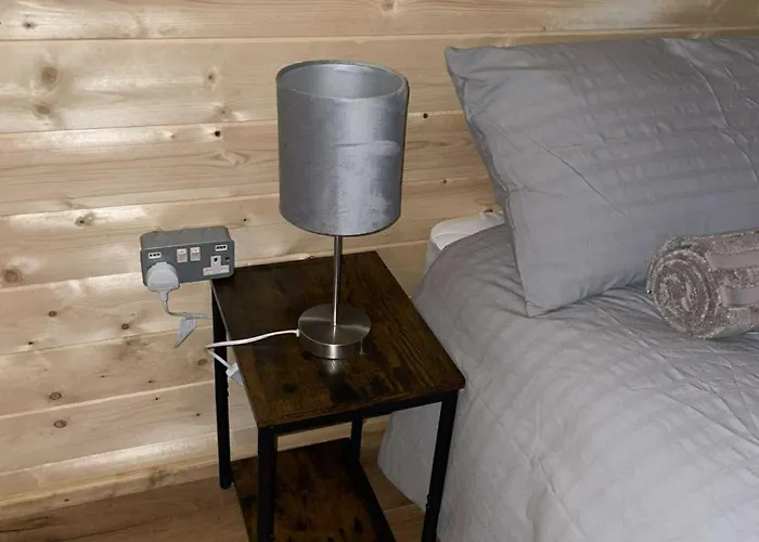 Gospodarstwo wiejskie Executive Pod And Jacuzzi *