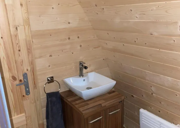 Executive Pod And Jacuzzi Gospodarstwo wiejskie *